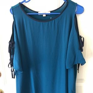 LOFT Cold shoulder with ties mixed media blouse